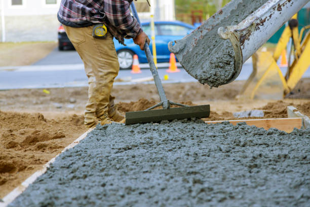 Best Concrete Driveway Installation in Suamico, WI